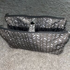 Thirty-One Swap-It Pocket